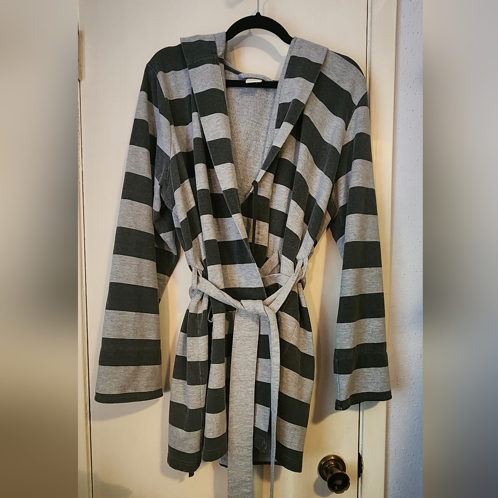 Sonoma Soft Gray Hooded Lounge Robe